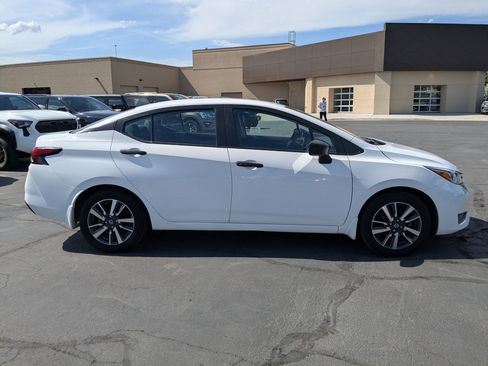 Used 2024 Nissan Versa S w/ S Plus Package FWD image 2
