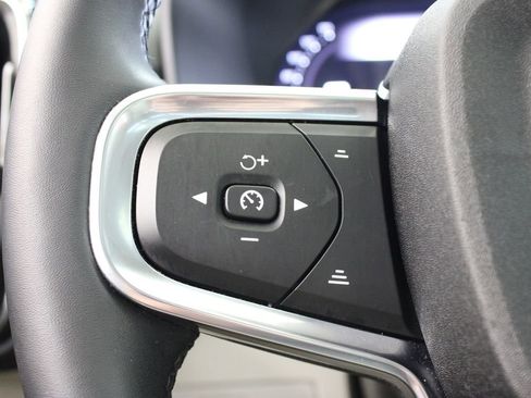 Used 2023 Volvo XC40 B4 Plus w/ Driver Assist Package image 28