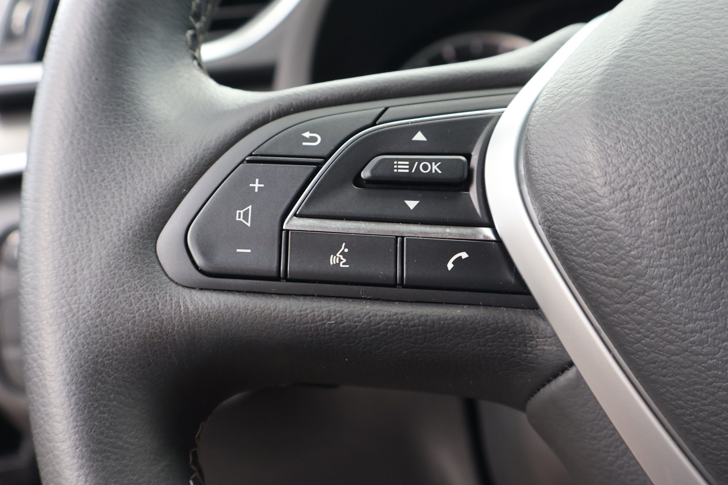 Certified 2024 INFINITI QX50 Luxe FWD image 27