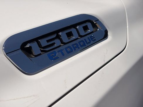 Used 2022 RAM 1500 Big Horn AWD/4WD image 5