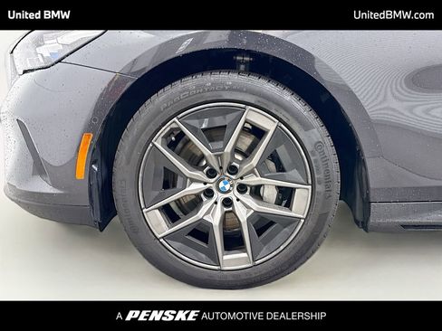 Used 2026 BMW 530i RWD image 2