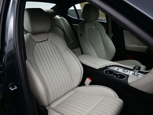 Certified 2023 Genesis G70 2.0T w/ Sport Prestige Package image 18