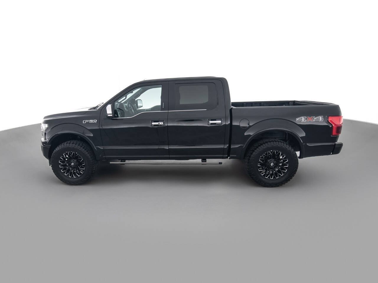Used 2018 Ford F150 Platinum w/ Equipment Group 701A Luxury AWD/4WD image 8