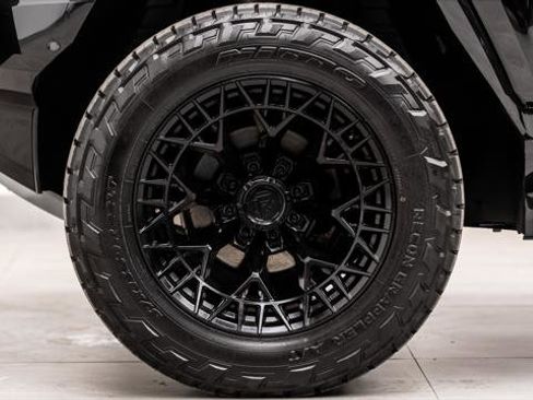 Used 2024 GMC Hummer EV 3X w/ Extreme Off-Road Package AWD/4WD image 43