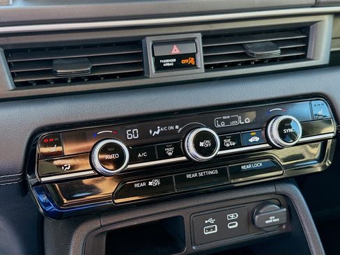 Used 2024 Honda Pilot EX-L image 14