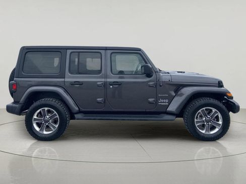 Used 2021 Jeep Wrangler Unlimited Sahara AWD/4WD image 2