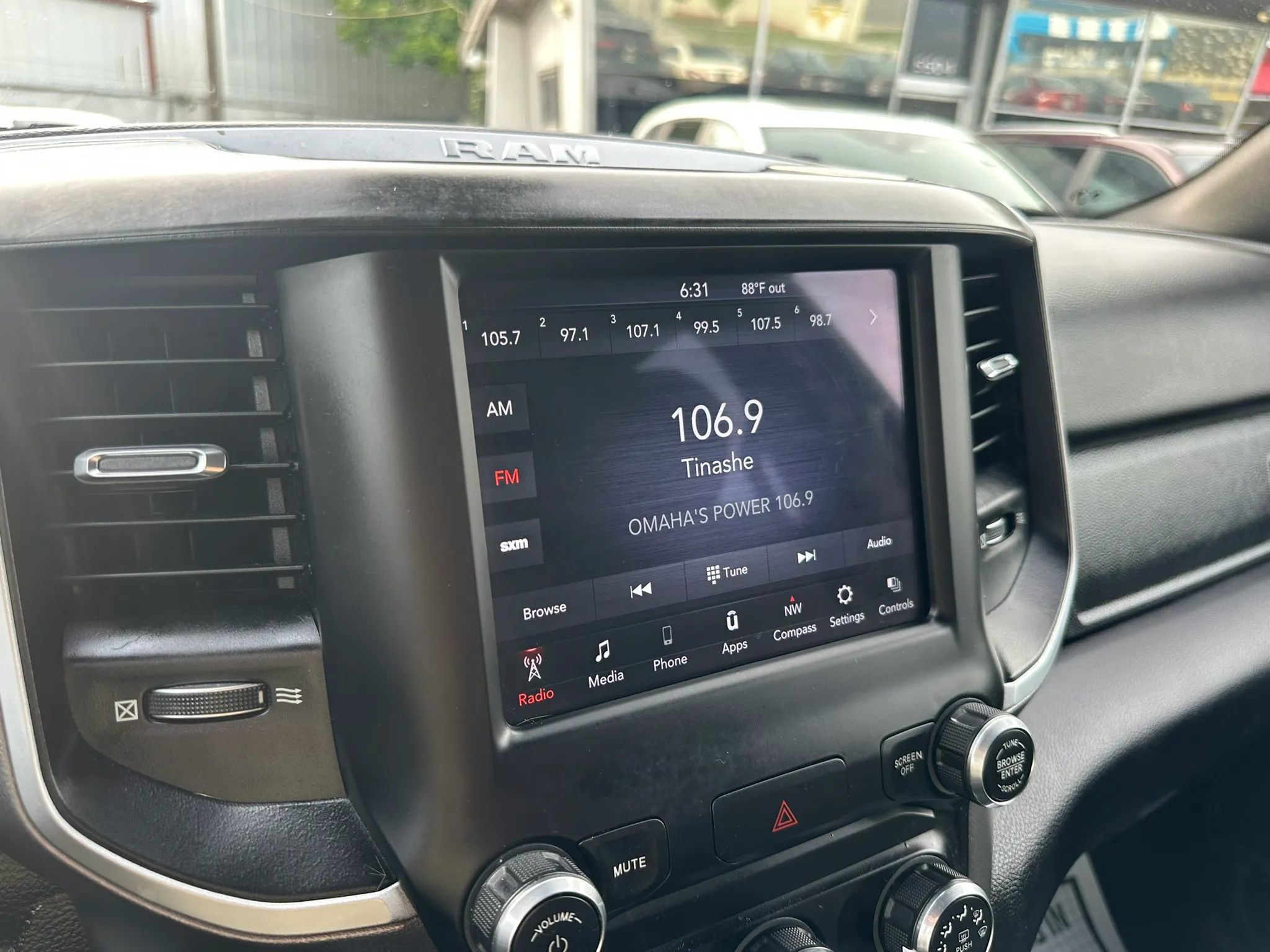 Used 2019 RAM 1500 Big Horn AWD/4WD image 21