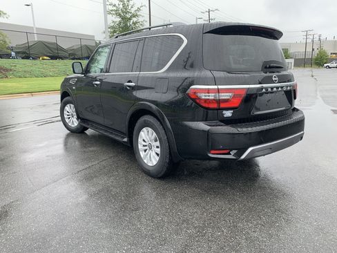 Used 2021 Nissan Armada SV AWD/4WD image 8