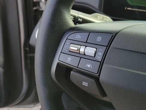 Used 2025 Kia K4 FWD image 26