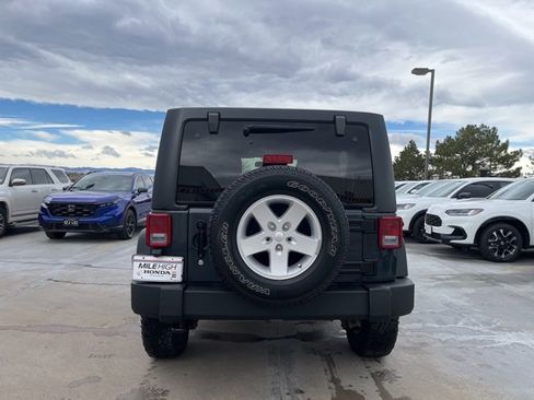 Used 2018 Jeep Wrangler Unlimited Sport S image 6