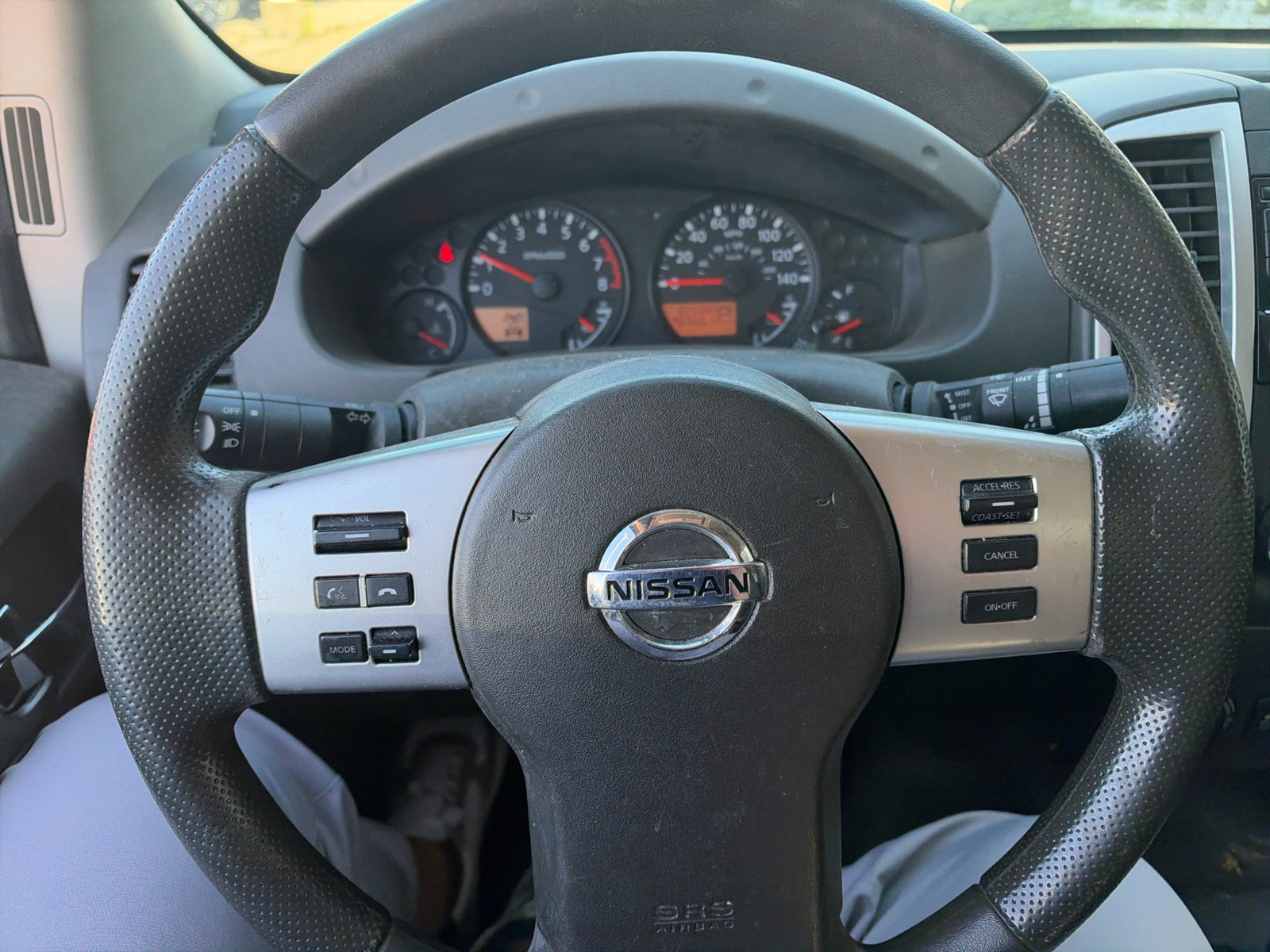 Used 2018 Nissan Frontier SV AWD/4WD image 15