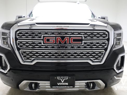 Used 2021 GMC Sierra 1500 Denali w/ Denali Ultimate Package AWD/4WD image 8