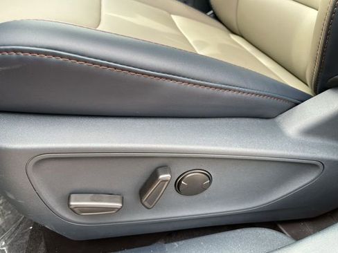 New 2026 Ford Maverick Lariat w/ 4K Tow Package image 14