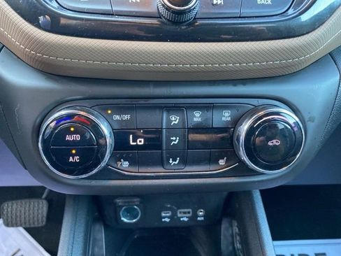Used 2021 Chevrolet TrailBlazer ACTIV w/ Convenience Package AWD/4WD image 13