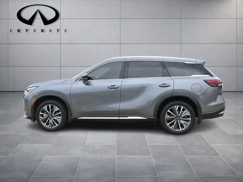 Certified 2026 INFINITI QX60 Luxe w/ Cargo Package FWD image 4