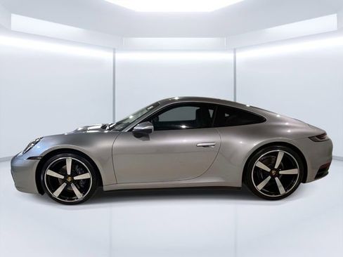 Used 2021 Porsche 911 Carrera 4 image 4