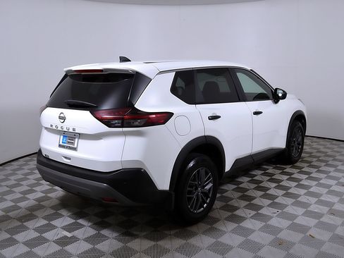 Used 2023 Nissan Rogue S FWD image 8