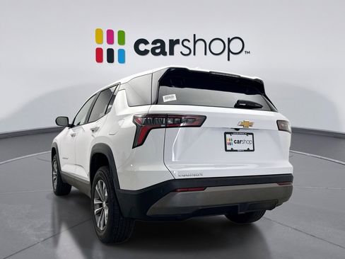 Used 2025 Chevrolet Equinox LT FWD image 3