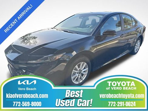 Used 2026 Toyota Camry LE image 1