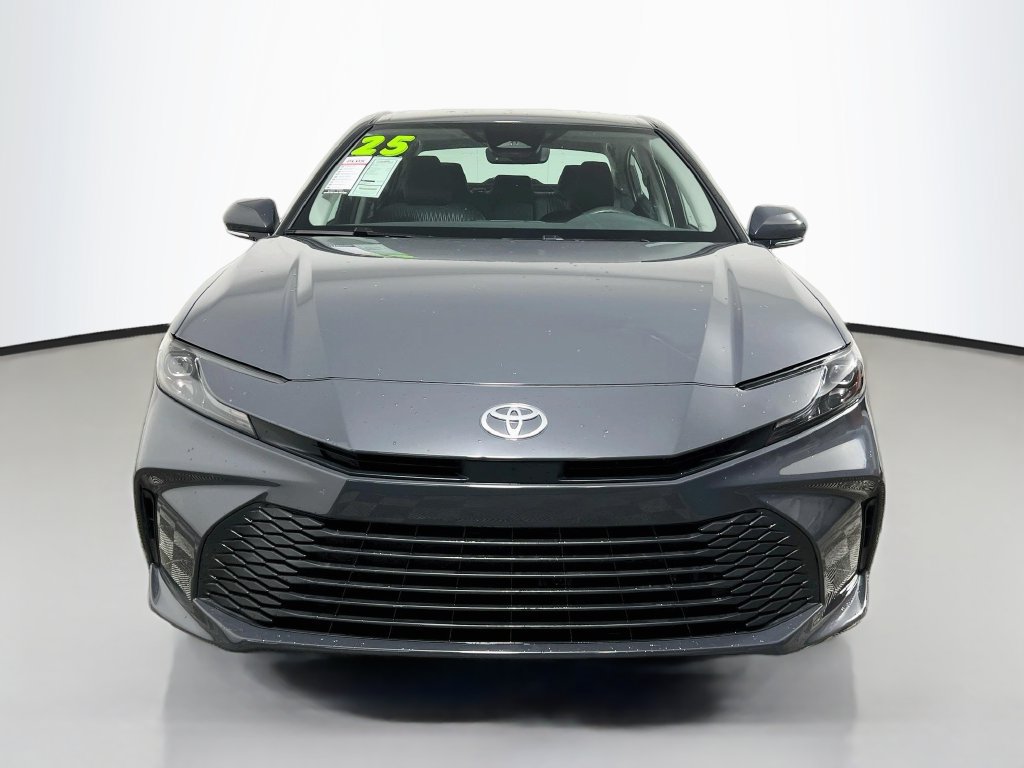 Used 2025 Toyota Camry LE w/ Convenience Package FWD image 8