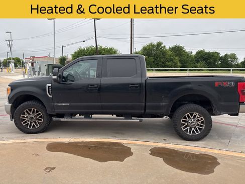 Used 2017 Ford F250 Lariat w/ Lariat Value Package AWD/4WD image 7