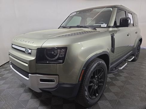 Used 2023 Land Rover Defender 110 S image 2