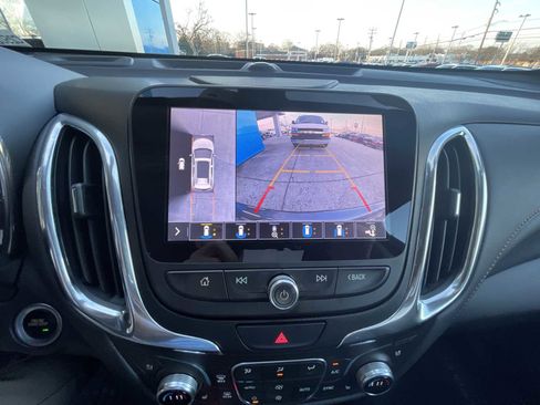 Used 2019 Chevrolet Equinox Premier image 14