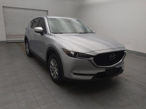 Used 2021 MAZDA CX-5 Touring image 13