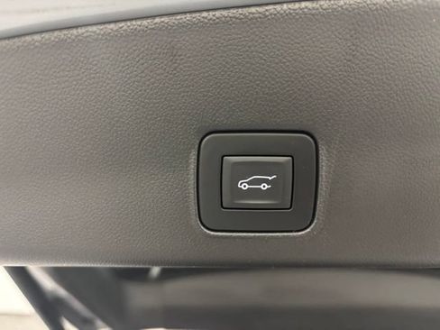 Used 2025 Chevrolet TrailBlazer ACTIV w/ Convenience Package FWD image 11