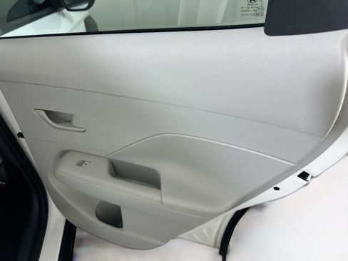 Used 2025 Hyundai Kona SEL FWD image 28