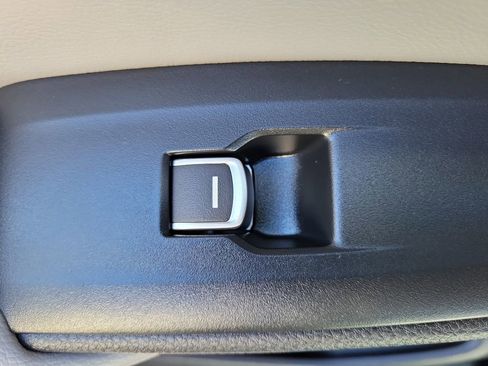 Used 2018 Honda Accord EX image 14