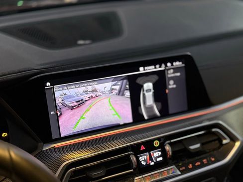 Used 2020 BMW X5 M50i w/ Premium Package image 25