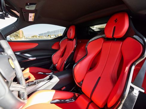 Used 2022 Ferrari SF90 Stradale image 51