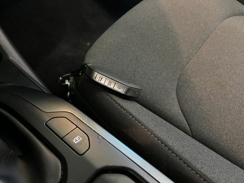 Used 2025 Kia K4 LXS image 21