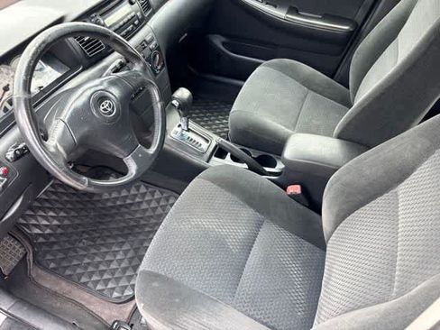 Used 2005 Toyota Corolla FWD image 9