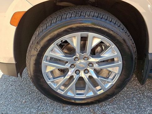 Certified 2021 Chevrolet Tahoe Premier w/ Premium Package image 8