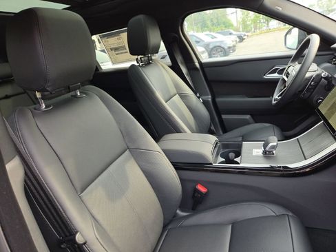 New 2026 Land Rover Range Rover Velar Dynamic SE AWD/4WD image 21