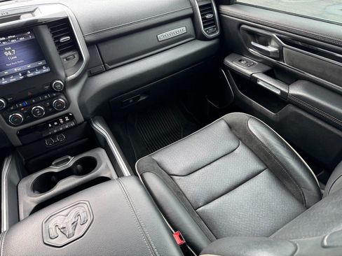 Used 2021 RAM 1500 Laramie w/ Sport Appearance Package AWD/4WD image 18