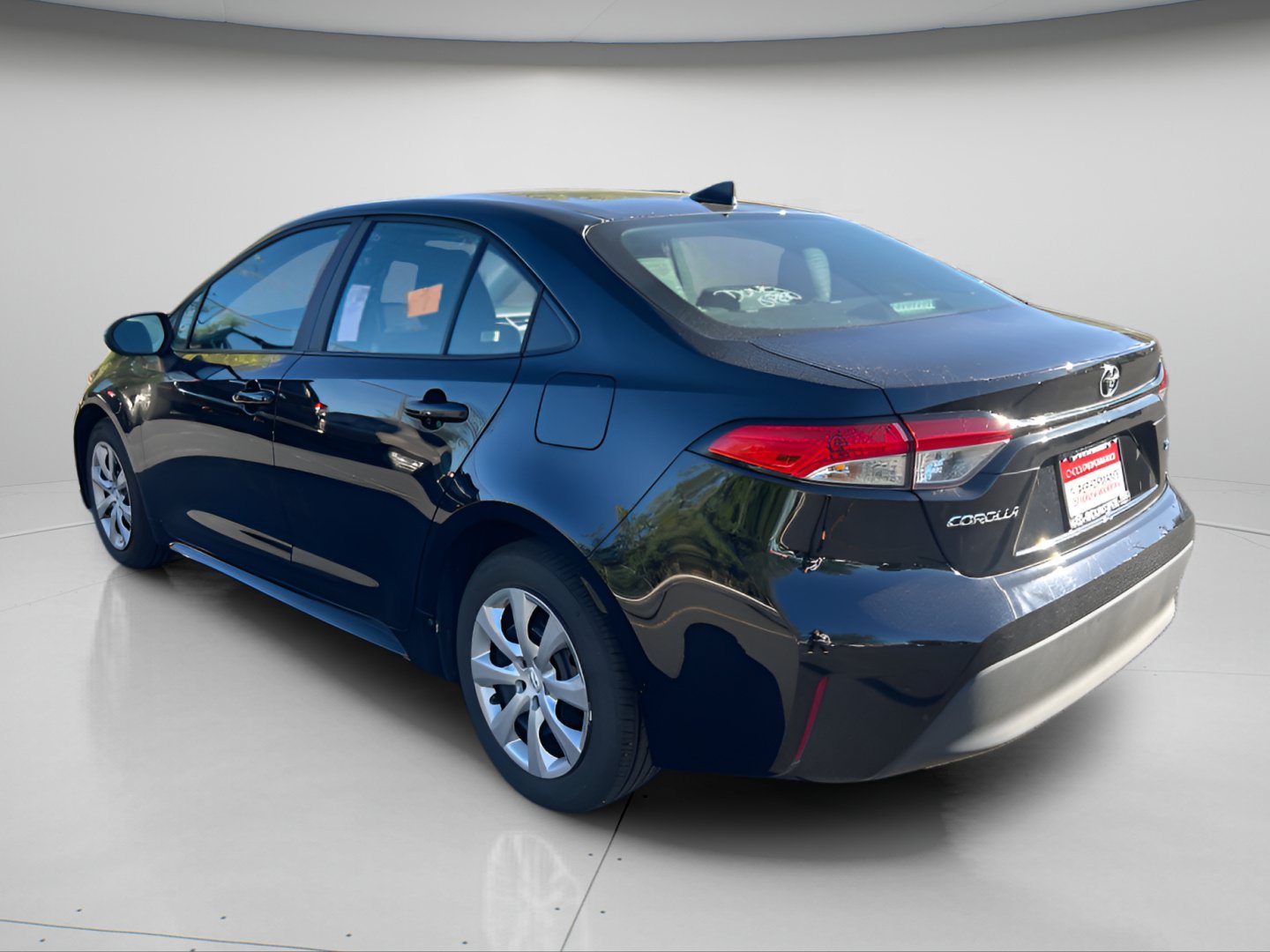 Used 2026 Toyota Corolla LE FWD image 12