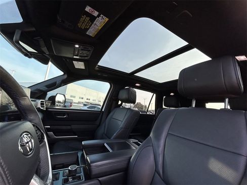 Used 2023 Toyota Sequoia Platinum image 12