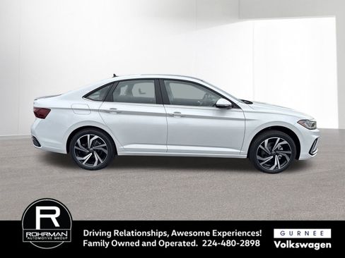 New 2026 Volkswagen Jetta SEL image 11
