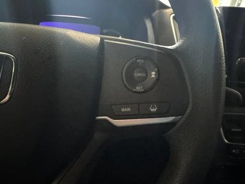 Used 2022 Honda Pilot Sport image 12