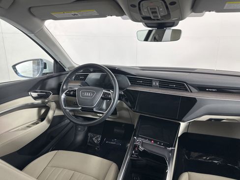 Used 2024 Audi Q8 e-tron Premium Plus w/ Premium Plus Package image 13