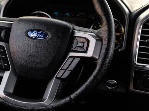 Used 2015 Ford F150 Platinum image 24