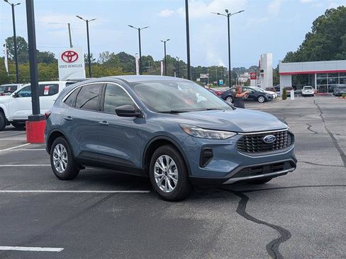 Used 2024 Ford Escape Active image 7