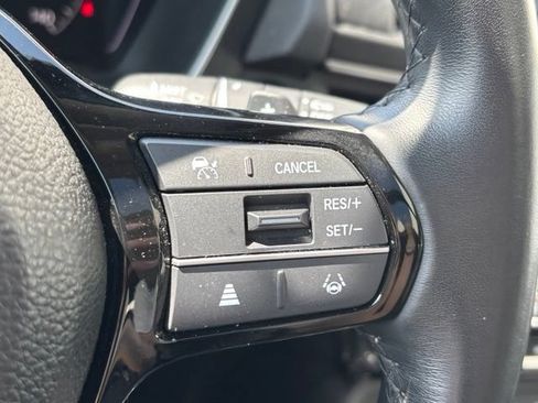 Used 2023 Honda Pilot Touring image 19