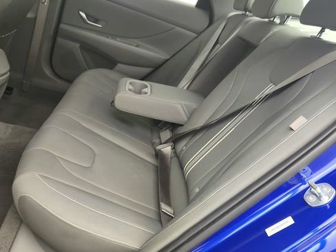 Used 2025 Hyundai Elantra SEL FWD image 26