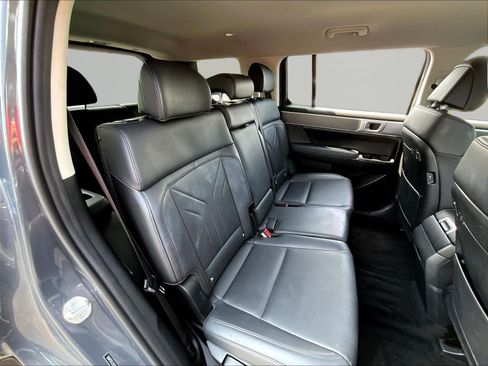 Used 2025 Hyundai Santa Fe SEL AWD/4WD image 23