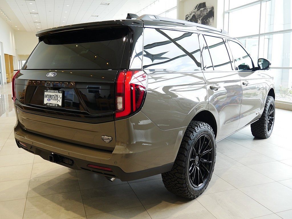 New 2027 Ford Expedition Tremor w/ Driver's Package AWD/4WD image 4