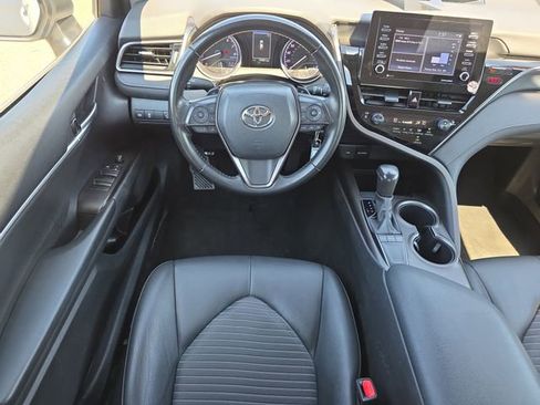 Used 2023 Toyota Camry SE FWD image 12